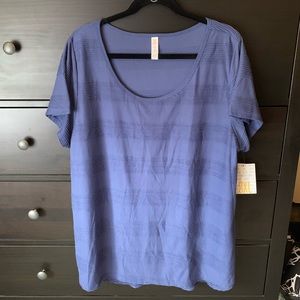 LuLaRoe Classic Blue Stripe Tee XXXL